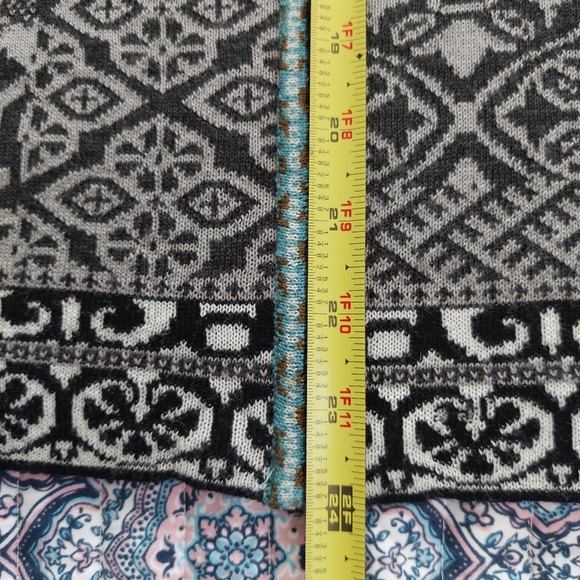 Icelandic Design Full Zip Wool Blend Nordic Sweater Size M - Picture 9 of 10